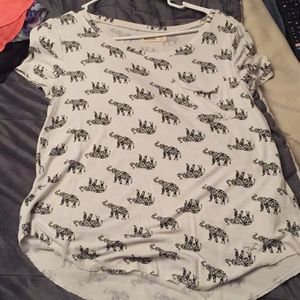 White Hollister t shirt